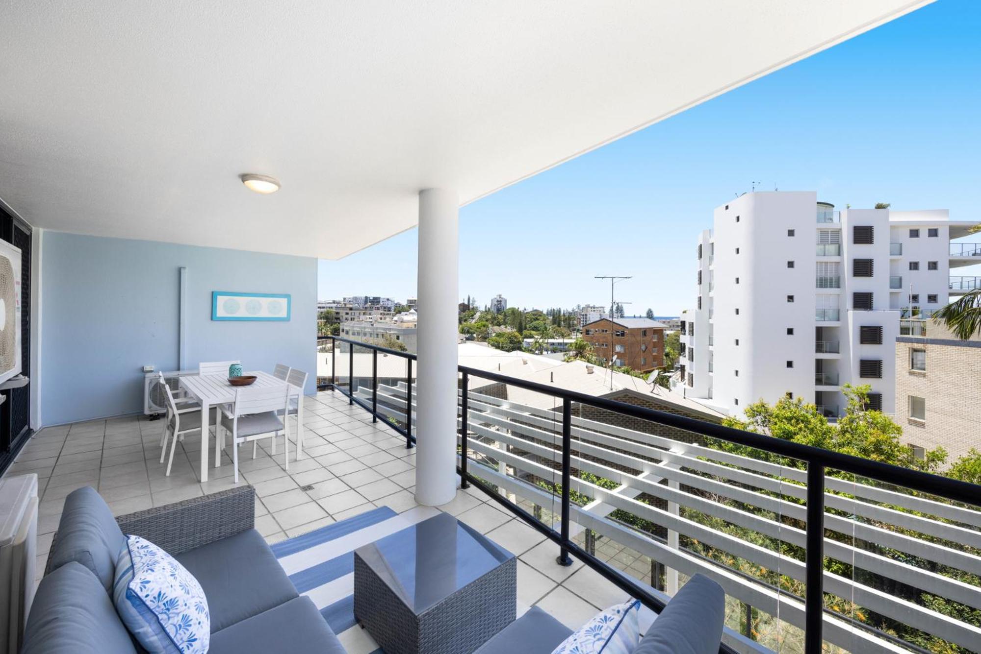 Mariners Resort Kings Beach Caloundra Exterior photo