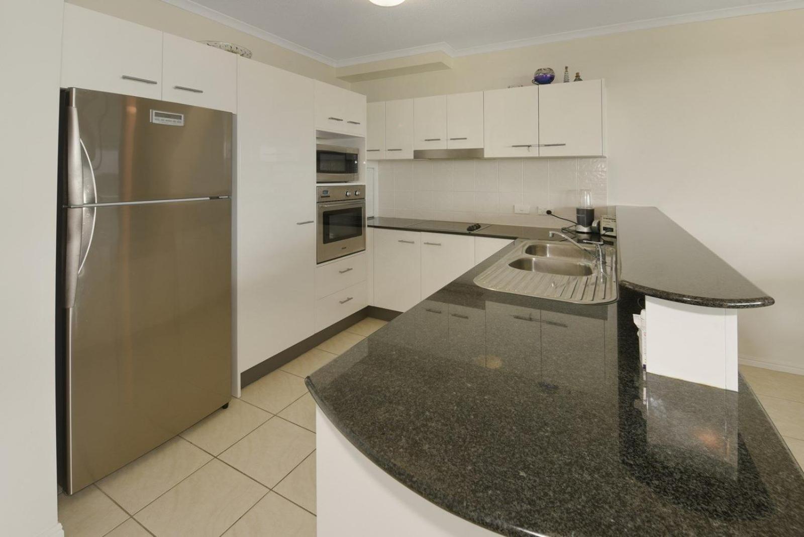 Mariners Resort Kings Beach Caloundra Exterior photo